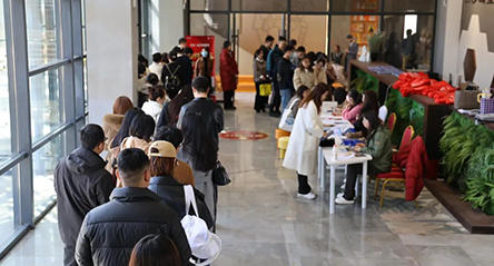 辽宁方大总医院人才云集 开启医疗服务新征程